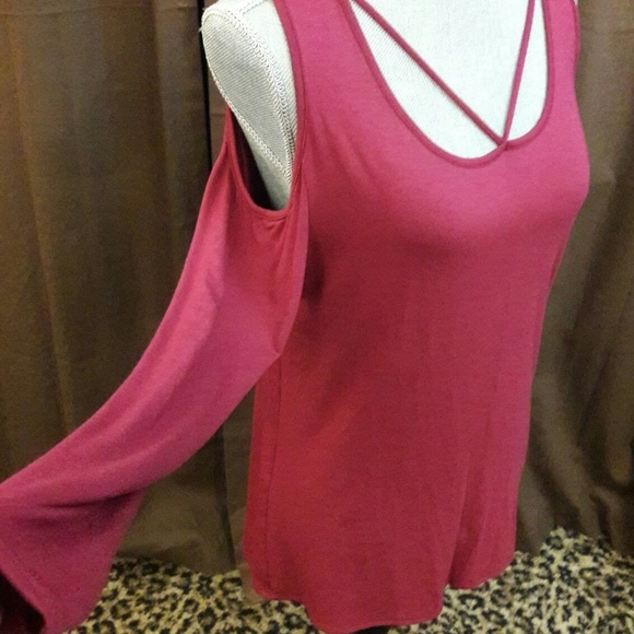 ELAN Women's COLD SHOULDER Blouse Top LS Fun Sassy NWT Large - Picture 1 of 6